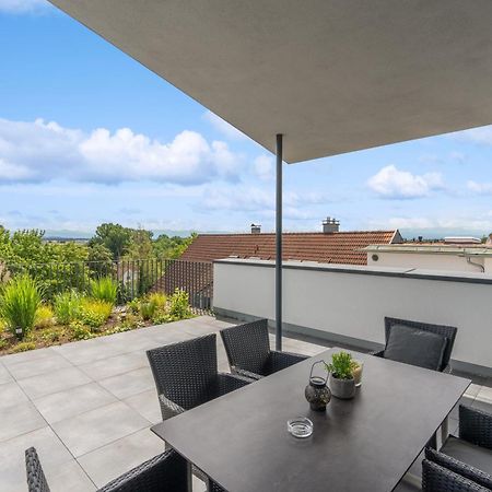 Anytime - Penthouse Mit Terrasse Und Bergsicht Friedrichshafen Exterior foto