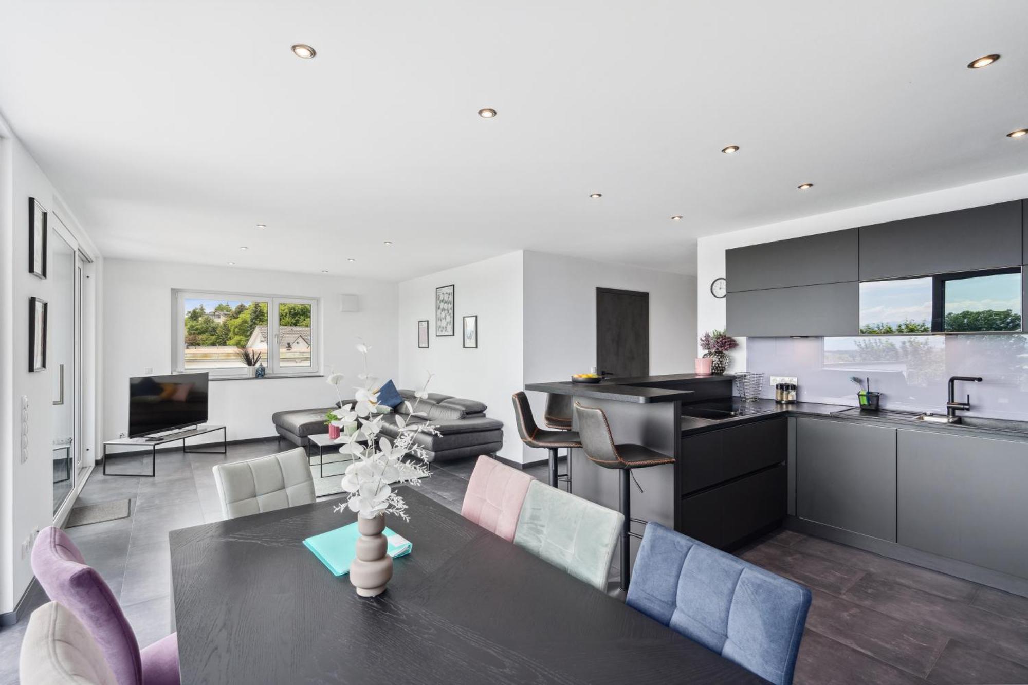 Anytime - Penthouse Mit Terrasse Und Bergsicht Friedrichshafen Exterior foto