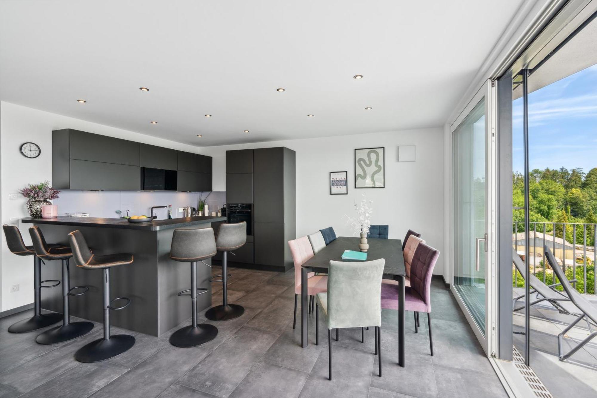 Anytime - Penthouse Mit Terrasse Und Bergsicht Friedrichshafen Exterior foto